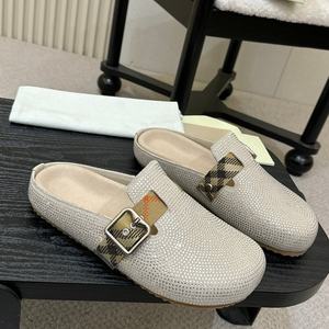 Chaussons de luxe de haute qualité, chaussons personnalisés avec logo original, ensemble de chaussons avec diamants, chaussons d'intérieur confortables, chaussons plateforme pour femmes - Product Image 3