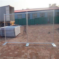 Clôture Temporaire de Construction Portable Précise YC, Pieds de Clôture Temporaire en Caoutchouc Uniques, Panneau de Clôture Temporaire Moderne pour la Construction