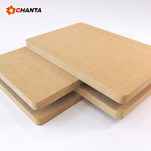Panneau rainuré Linyi <span class=keywords><strong>2mm</strong></span> 6mm 18mm, panneau <span class=keywords><strong>MDF</strong></span> vert résistant à l'eau, panneau <span class=keywords><strong>MDF</strong></span>/HDF mélaminé à grain de bois pour meubles - Product Image 3