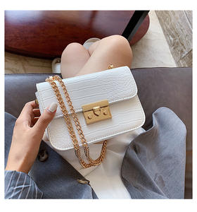 Yiwu Factory 2023 nuove collezioni borse da donna <span class=keywords><strong>con</strong></span> stampa in pietra Ins borse moda donna di vendita calda <span class=keywords><strong>con</strong></span> <span class=keywords><strong>borchie</strong></span> e multi tasche - Product Image 1