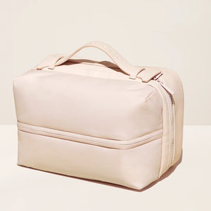 Sac de Cosmétiques en Tissu Rexine Imperméable et Anti-Mites de Haute Qualité, Sac Organisateur de Cosmétiques Super-Duper Inégalé et Chanceux - Product Image 1