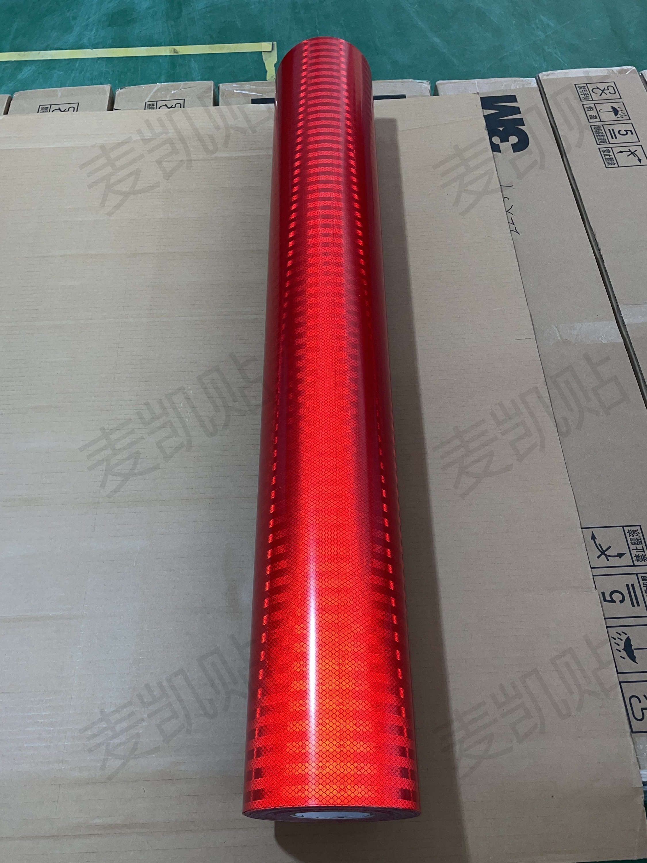 Nastro Riflettente Rosso 3M 3430 – Pellicola Microprismatica Per Sicurezza Stradale