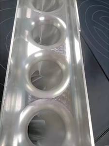 เครื่องจักรซีเอ็นซี 5 แกนความแม่นยำสูงสำหรับงานกลึงท่อไอเสียเครื่องยนต์ ท่อร่วมไอดีอะลูมิเนียม  ออกแบบอุตสาหกรรมตามสั่ง - Product Image 4