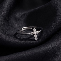 LZR48 Élégante bague ouverte en argent sterling 925 plaqué or avec croix et zircon cubique, bague empilable pour femmes