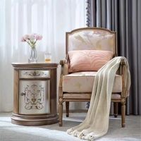 Fauteuil en tissu de style français avec structure en bois massif, fauteuil club vintage pour salon, siège individuel confortable