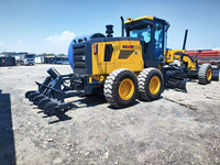 Niveleuse SG19-B6 153 kW avec palier de rotation robuste pour conditions difficiles