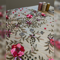 Meilleur Prix Tissu Chiffon Perlé de Luxe Fait Main 100% Polyester Haute Qualité Tissé Zircon Dobby pour Mariage Export Direct Inde