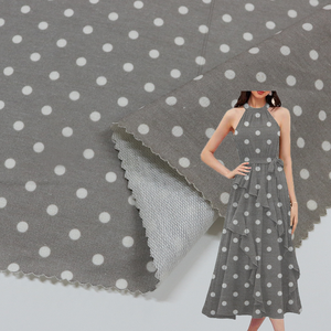 Tela de Punto con Puntos Grises para Confección de Vestidos de Mujer - Product Image 2