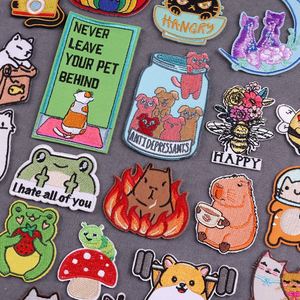 Patch brodé de dessin animé, motifs animaux mignons, thermocollants pour vêtements, badges de dessin animé DIY, patch brodé personnalisé - Product Image 1