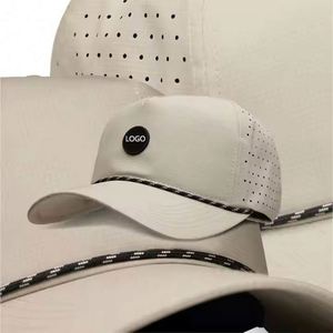 Casquette de baseball perforée à 5 panneaux personnalisée, chapeau de golf non structuré, design respirant, logo en PVC pour le sport - Product Image 1