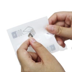 Etiqueta RFID UHF Getsmart de 73x17mm de Largo Alcance, Venta al por Mayor, Inlay Húmedo de Fábrica, 860-960MHz, Buena Calidad para Logística Minorista y Prendas de Vestir - Product Image 1