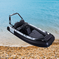 Bateau gonflable pas cher en forme de V, avec coque en aluminium et flotteurs rigides