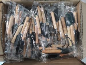 Strumento <span class=keywords><strong>per</strong></span> piantare i fiori <span class=keywords><strong>per</strong></span> coltivare <span class=keywords><strong>ortaggi</strong></span> domestici Coltivi fiori giardinaggio allenta il terreno con pala floreale <span class=keywords><strong>in</strong></span> <span class=keywords><strong>vaso</strong></span> a tre pezzi - Product Image 5