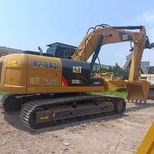 Excavadora de cadenas 320D2L de 20 toneladas, modelo 2022, con componentes hidráulicos Kawasaki, cucharón de excavación de 1m, motor Cummins, 0-2000 horas. - Product Image 5