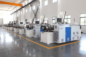 Tùy chỉnh kích thước tự động nhựa cpvc <span class=keywords><strong>uPVC</strong></span> ống nước <span class=keywords><strong>PVC</strong></span> nhựa 16-110 mét ống dây chuyền sản xuất - Product Image 2