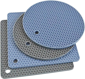 モダンなシリコン製トリベットマット 7インチ 6インチ 柔軟 耐熱 エコフレンドリー カスタムカラー ロゴ入り ホットパッド キッチンカウンター用 - Product Image 3