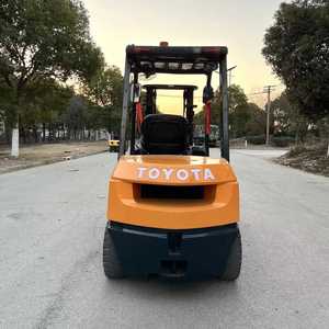 Montacargas Usado de 3 Toneladas, Certificado CE, Japonés, de Alta Calidad, Casi 95% Nuevo, Fabricado en Japón, con Motor de Combustión Interna - Product Image 5