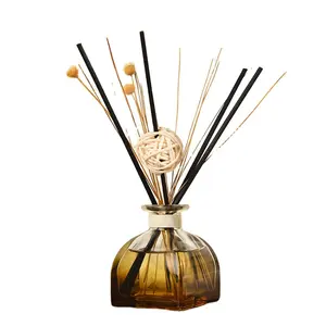 Gloway Wholesale Home Decor Custom Fragrance Oil 50ml Glass Bottle Aroma Reed diffuser Set With Reed Stick
