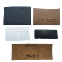 Écussons en similicuir PU gaufré adhésifs personnalisés OEM, étiquettes de réparation en similicuir gravables au laser pour jeans et chapeaux