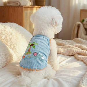 Elegante y lindo chaleco transpirable de poliéster para perros con diseño de cocotero, ropa para mascotas para primavera y verano. - Product Image 3