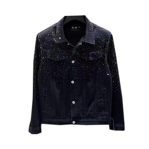 سترة رجالية فاخرة مع ياقة مزينة بالألماس المطبوع بالحرارة - Product Image 4