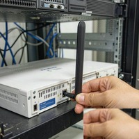 Antenne large bande 5G 6 GHz à gain élevé pour routeur WiFi 6E d'entreprise, connecteur SMA mâle, omnidirectionnelle, externe, en caoutchouc