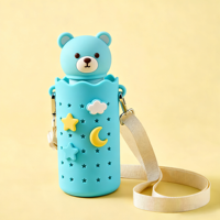 Housse de bouteille en silicone pour animaux mignons, de qualité alimentaire, portable avec sangle, adorable housse de dessin animé pour les bouteilles d'eau et les thermos pour enfants