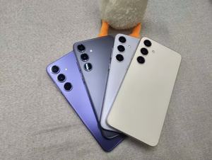 Teléfono Inteligente S24FE 5G con Pantalla QHD+ de 120Hz, Desbloqueado, Doble SIM, Android - Product Image 3