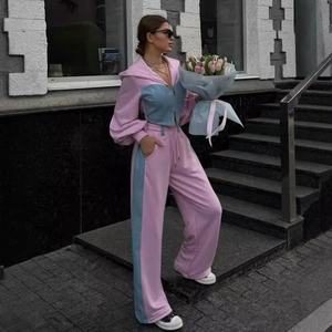 2024时尚休闲针织运动衫套装牛仔拼布连帽上衣 & 实心长裤立领两件套 - Product Image 2