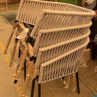 Ensemble de chaises de bar modernes et minimalistes en corde PE pour l'extérieur, avec cadre en aluminium, coussin imperméable, chaise individuelle + 2 chaises + table d'appoint
