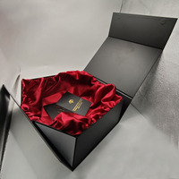 Coffret Cadeau Magnétique de Luxe Sur Mesure avec Doublure Intérieure en Satin Noir