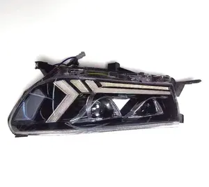 トヨタRevo用のデュアル透明ヘッドライトを後付けするカーアクセサリー