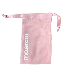 Bolsa de Algodón Personalizada a Prueba de Polvo, Color Rosa, con Cordón y Cintas de Seda - Product Image 1