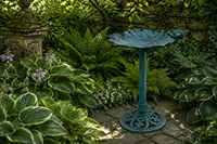 Bain d'oiseaux solaire écologique LeafResin, style Art Déco, finition bronze antique, résistant aux intempéries, pour extérieur, sur piédestal, pour oiseaux aquatiques