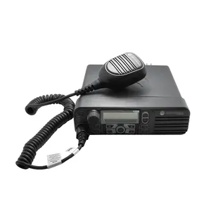 La radio DM3601 DGM6100 est équipée d'un émetteur-récepteur DM3600 UHF VHF XPR4500 SDR Radio amateur HF XiR M8268 avec GPS