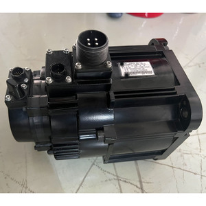 Motor SGMRV-13ANA-YR1D de 1.3KW para Robot - Product Image 3
