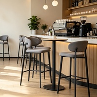 Tabourets de bar de luxe légers, tabourets de bar d'îlot avec dossier, chaises modernes et simples pour la maison, chaises hautes pour caisses enregistreuses et comptoirs.