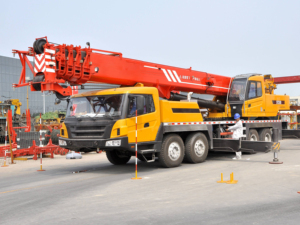 Grue de chantier mobile compacte STC800 80 tonnes avec levage hydraulique et capacité de 80 tonnes - Product Image 3