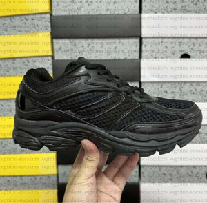 Designer Sauconny Omni 9 Outdoor Running Shoes Thick Sole Sneakers - Product Image 3