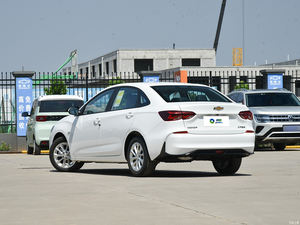 2023 2024 Chevrolet <span class=keywords><strong>Monza</strong></span> Flagship Edition Hot Sale 1.5L 2WD benzina berlina Turbo motore sinistro sterzante auto economiche - Product Image 4