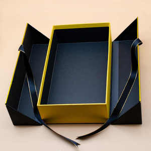 Caja de papel de regalo de lujo de estilo europeo creativo hermoso vacío con alas de Ángel negras caja de regalo de dos puertas de doble apertura - Product Image 3