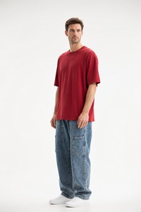 T-shirt de couple personnalisé en gros avec logo OEM, tissu durable de haute qualité, uniforme d'équipe, t-shirt assorti unisexe pour couple - Product Image 2