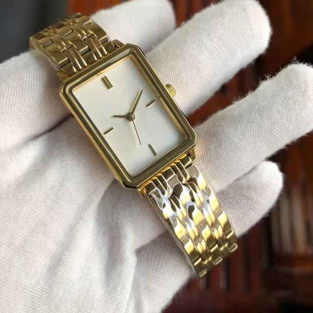Factory Wholesale Rectangle Women Watch Stainless Steel Japan Movement Custom Dial Hot Minimalist Quartz Rectangle Vintage Watch
