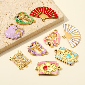 HB667 Breloques Maman Vintage Françaises en Acier Inoxydable, Pendentifs Cœur et Coquillage pour la Fabrication de Bijoux DIY, Vente en Gros - Product Image 3