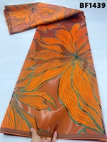 Tissu Jacquard Floral Artistique Élégant à Lignes Fluides, Brocart Scintillant avec Fil Métallique pour la Haute Couture Européenne et les Robes de Soirée de Créateurs