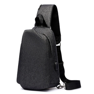 Nouveau Sac Bandoulière Tendance Grande Capacité Multifonctionnel avec Port USB Sac à Bandoulière Décontracté Vente en Gros - Product Image 1