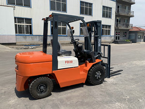 Chariot élévateur diesel 3 tonnes à transmission automatique, capacité de 3000 kg, bonne qualité, 4x4 tout-terrain, équipé de Shimadzu <span class=keywords><strong>japonais</strong></span> - Product Image 4