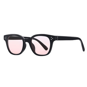 Venta caliente barato al por mayor gafas <span class=keywords><strong>de</strong></span> sol colorido marco redondo UV400 <span class=keywords><strong>lentes</strong></span> <span class=keywords><strong>de</strong></span> <span class=keywords><strong>moda</strong></span> gafas <span class=keywords><strong>de</strong></span> sol <span class=keywords><strong>de</strong></span> <span class=keywords><strong>moda</strong></span> - Product Image 4