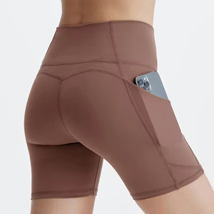 Fabricant de vêtements de yoga, shorts de fitness à taille haute personnalisés avec poches latérales, shorts de yoga pour femmes - Product Image 5