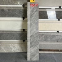 Carreaux d'escalier extérieurs en porcelaine antidérapants de Foshan, gris, corps plein, design moderne pour les escaliers d'appartements - Vente en gros